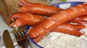 Sýrovo - ořechový dip, ... s párečky to nemá chybu...