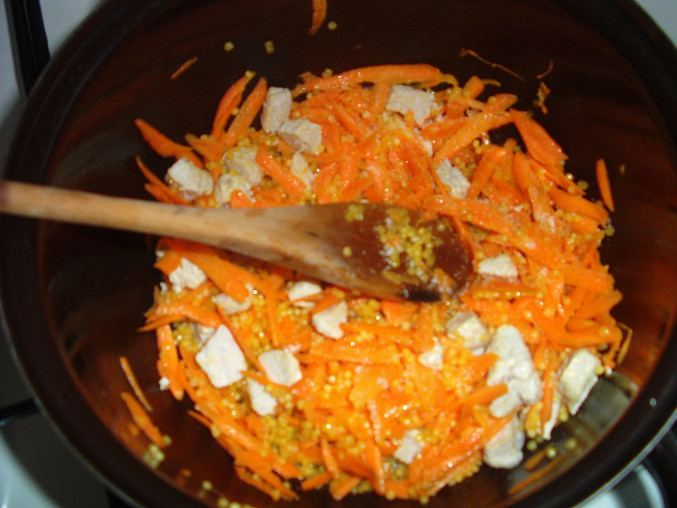 Těstovinová rýže s mrkví a masem  "pro nejmenší"