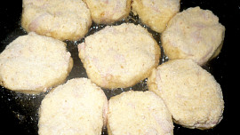 Tvarohový karbanátek