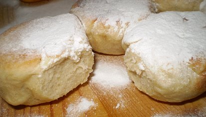 Univerzální těsto na koláče, buchty, vdolky a sladké knedlíky