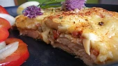 Zapečená kuřecí prsíčka se slaninou