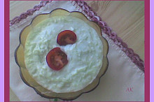 creme fraiche v okurkovém salátu