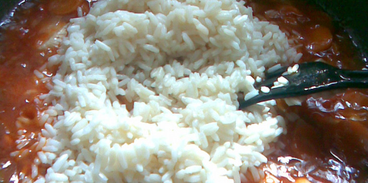 na konec dáme uvařenou rýži