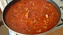 Fazolová chilli pánev