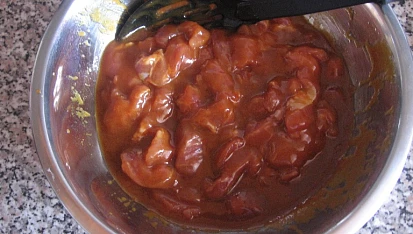 Kuřecí čína = červená