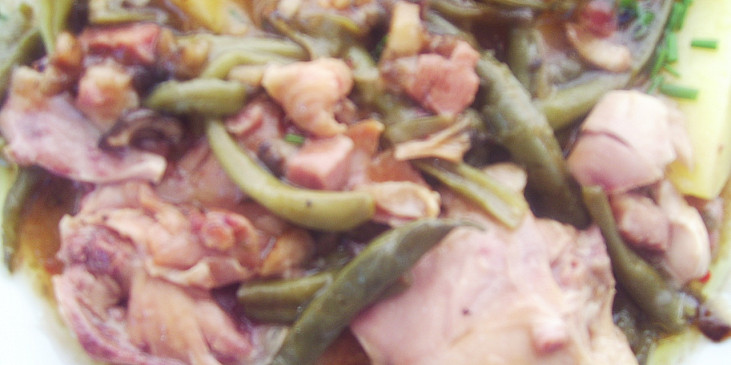 Kuřecí maso na zelených fazolkách,houbách a kopru