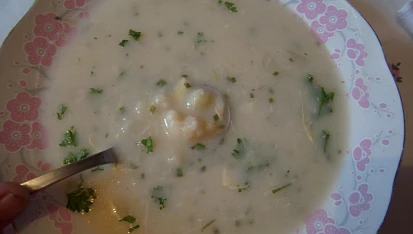 Květáčková polévka