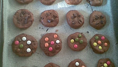 Lentilkové cookies s bílou čokoládou, Před upečením