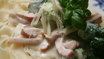 Linguini s uzenou šunkou