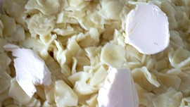 Nudlový nákyp s nadýchaným tvarohem