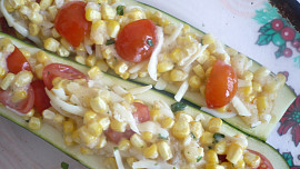 Plnená tykev ( cuketa ) s kukuřicí