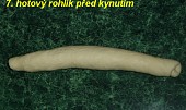 Sádlové rohlíky se škvarkovými knoflíčky