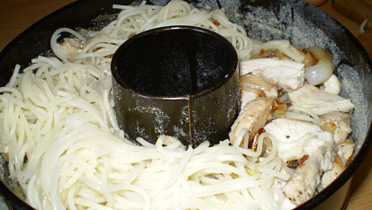Špagetová bábovka