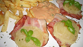 Tvarůžky na slaninovém lůžku