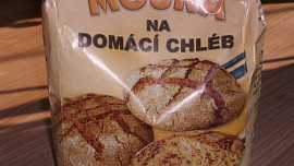 Úplně obyčejný chléb