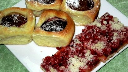 Vohrnoušky II - se švestkami a pudingem