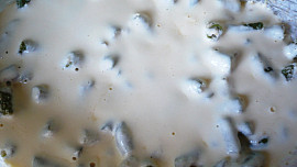 Zapečené fazolky se strouhankou