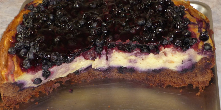 Borůvkový koláč s krémem