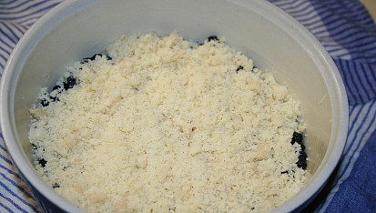 Crumble s borůvkami