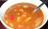 Gulášovo fazolová polévka