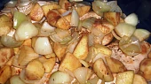 Kuře na jablkách a cibuli