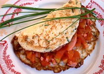 Květákové omelety s rajčaty