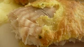 Pangasius v těstíčku, okounek zblízka....