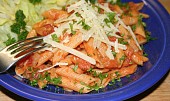 Penne ve smetanovo-rajčatové omáčce