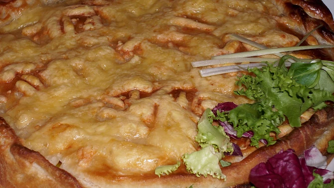 Pie ala "Ham and Eggs", hotovo