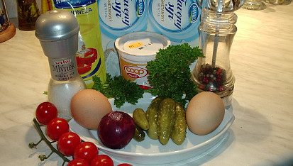 Pochoutková krémová pomazánka, suroviny