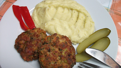 Brokolicové karbanátky, náš oběd