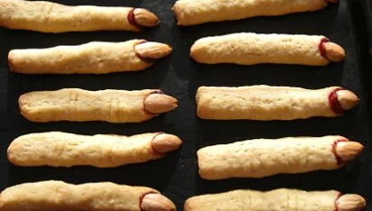 Čarodějnické prsty, Dělaly děti na kroužku