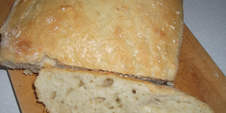 Chleba s křupavou kůrkou (detail)