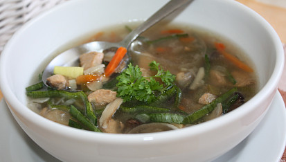 Domácí čínská polévka