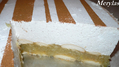 Jablečný dortík se skořicovou pěnou - nepečený