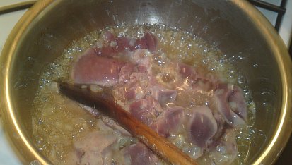 Jemná domácí paštika z drůbežích jater (hydinovej pečene)