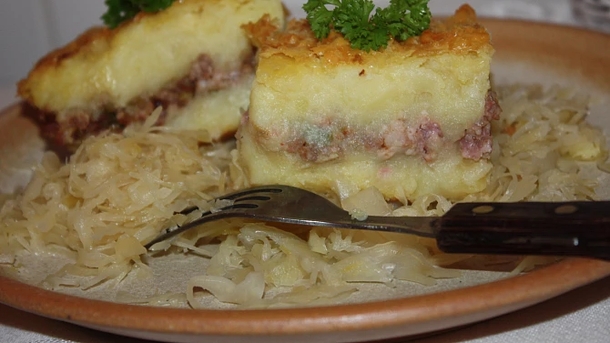 Mleté maso pod bramborovou kaší, Mleté maso pod bramborovou kaší