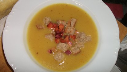 Dýňová polévka s curry, naše polévka