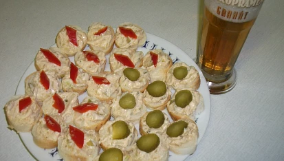 Tvarůžková pomazánka, s pivečkem