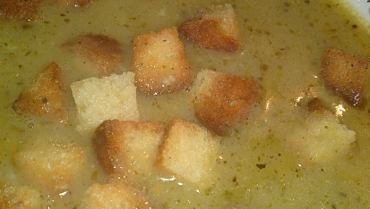 Chlebová polévka s cibulí a s česnekem