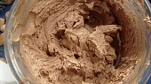 Kakaový krém do řezů, vyšlehaný krém