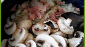 Kuřecí pochoutka nejen pro začátečníky, přidat pokrájené žampiony