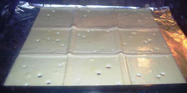 Plněná sýrová roláda (v troubě)