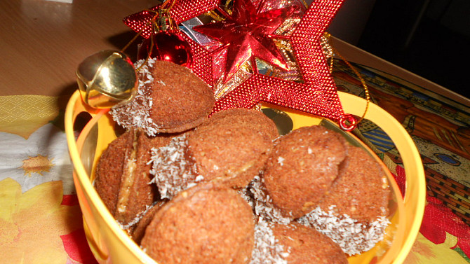 Plněné ořechy z kakaa, hezké Vánoce!!