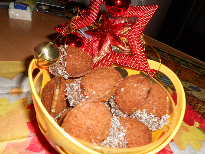Plněné ořechy z kakaa, hezké Vánoce!!