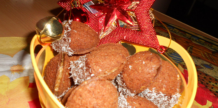 Plněné ořechy z kakaa (hezké Vánoce!!)