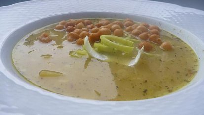 Pórková polévka s česnekem