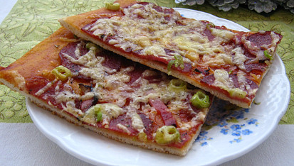 Rychlá pizza "domácí" sýrová a chorizo, Chorizo