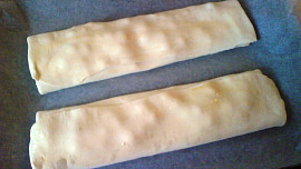 Tvarohovo-borůvkový závin