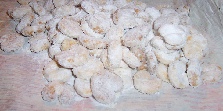 Vanilkové rohlíčky a bábovičky paní Rychnovské (obalování v cukru)